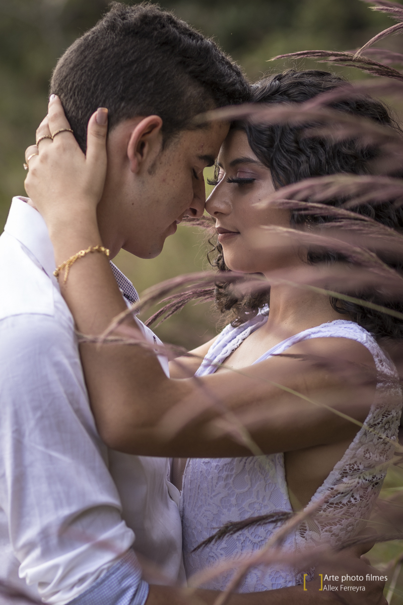 fotografo-ensaio-pre-wedding-casamento-Maryane-Darley-pousada-andorinhas-presidente-olegário-mg