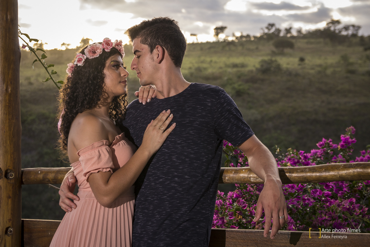 fotografo-ensaio-pre-wedding-casamento-Maryane-Darley-pousada-andorinhas-presidente-olegário-mg