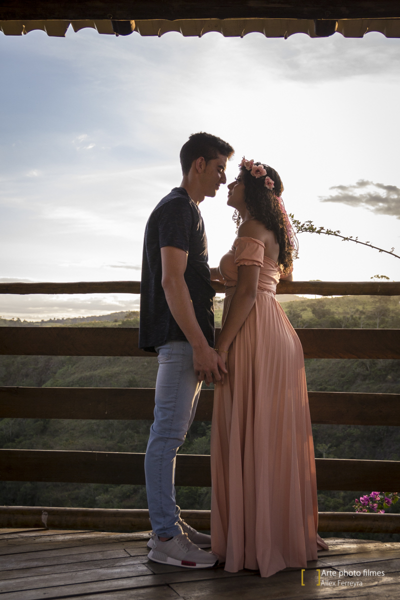 fotografo-ensaio-pre-wedding-casamento-Maryane-Darley-pousada-andorinhas-presidente-olegário-mg