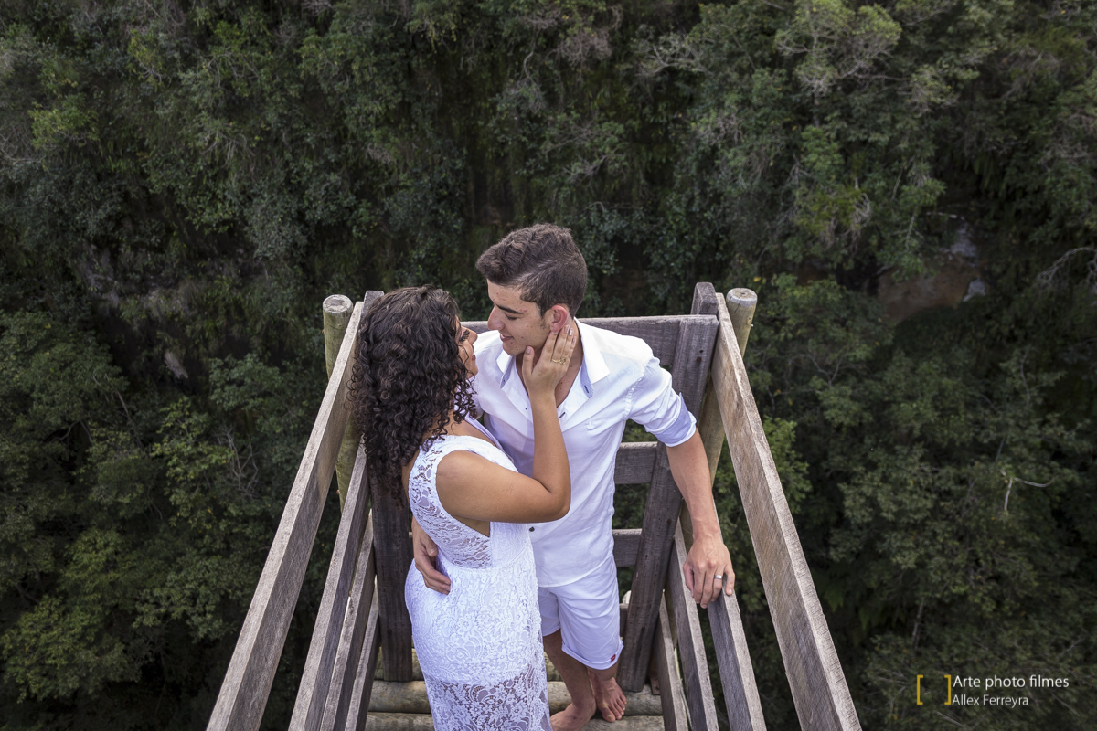 fotografo-ensaio-pre-wedding-casamento-Maryane-Darley-pousada-andorinhas-presidente-olegário-mg