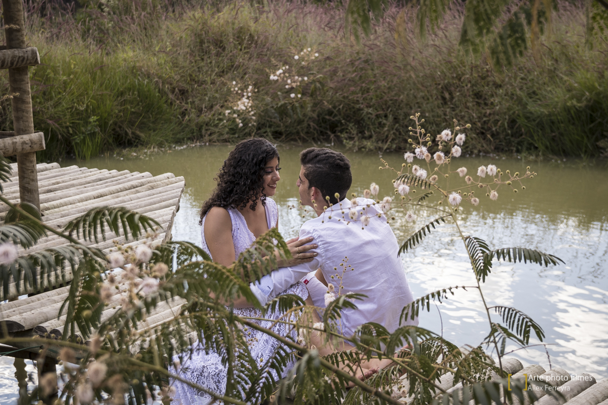 fotografo-ensaio-pre-wedding-casamento-Maryane-Darley-pousada-andorinhas-presidente-olegário-mg