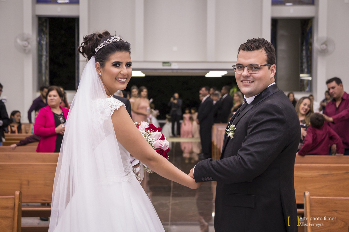 Saída dos noivos