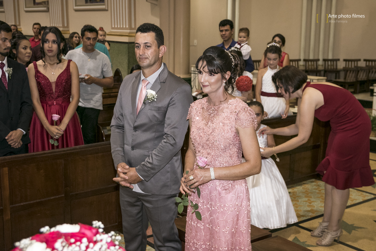 Pais da noiva no casamento na Igreja Santa Terezinha em Patos de Minas-MG 