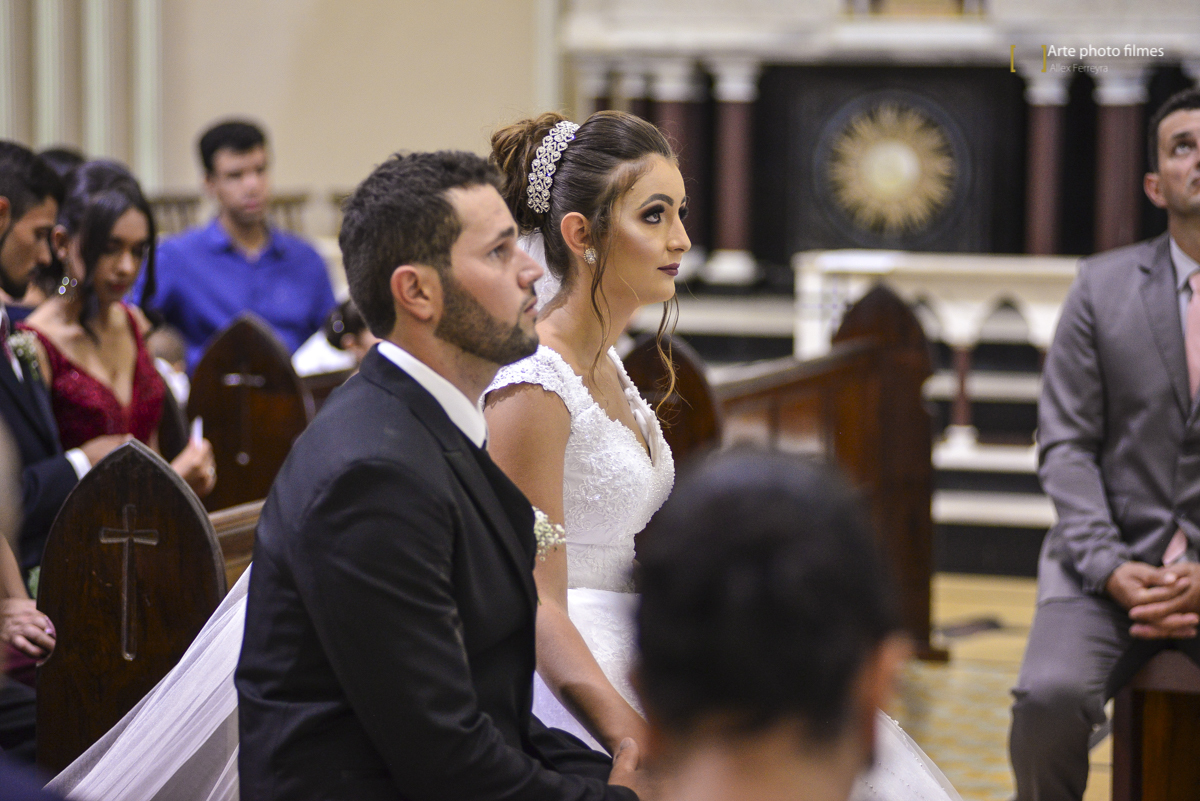 Cerimônia de casamento na Igreja Santa Terezinha em Patos de Minas-MG