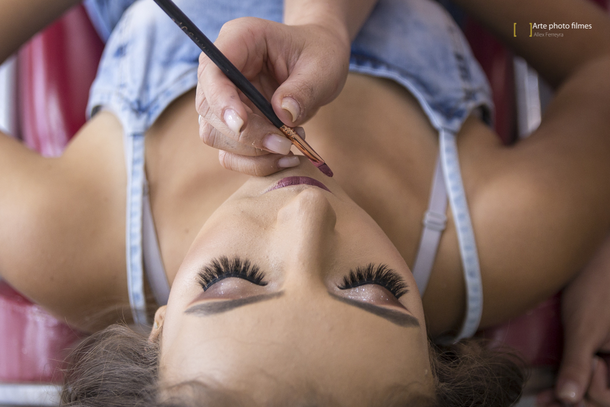 Making-of da noiva Letícia no salão de beleza em Patos de Minas-MG