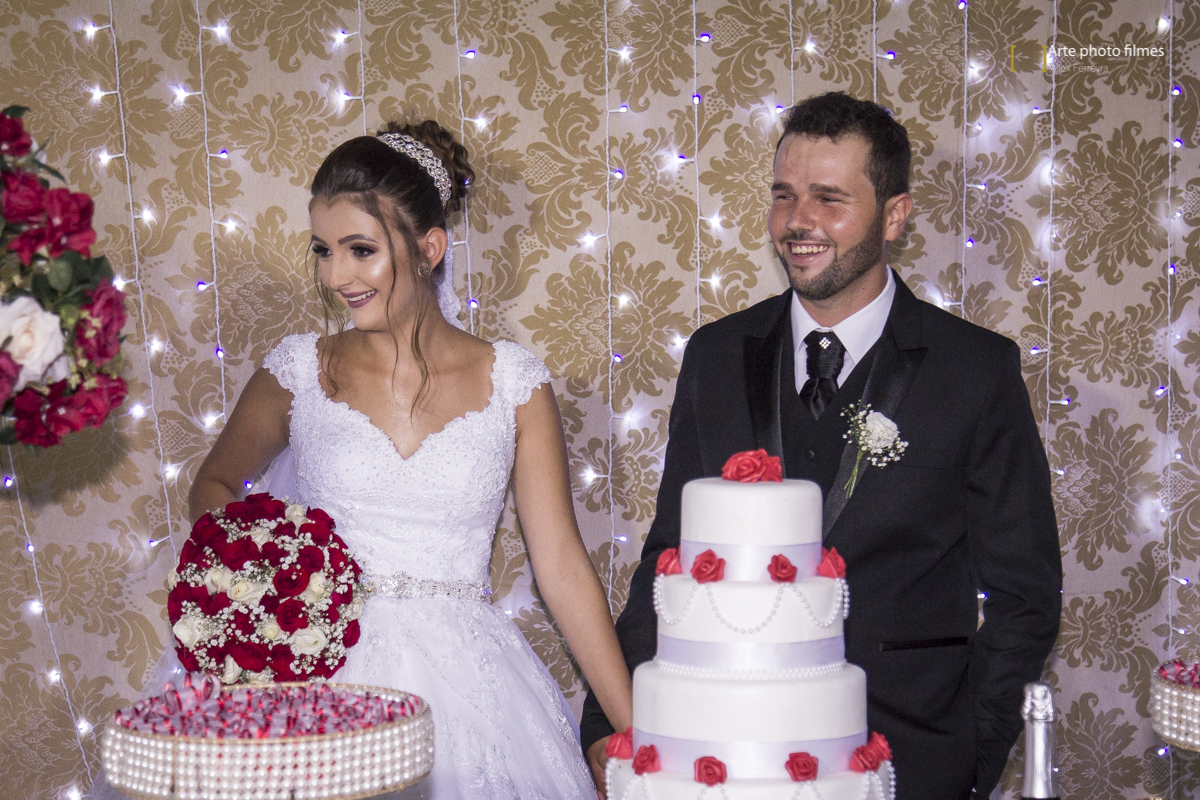 Recepção na festa com os noivos pós-casamento em Patos de Minas_MG