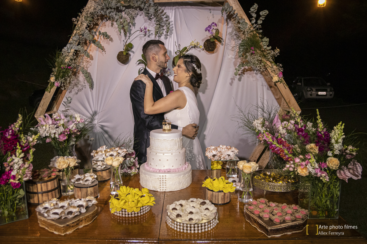 Ensaio fotográfico com os noivos após o casamento