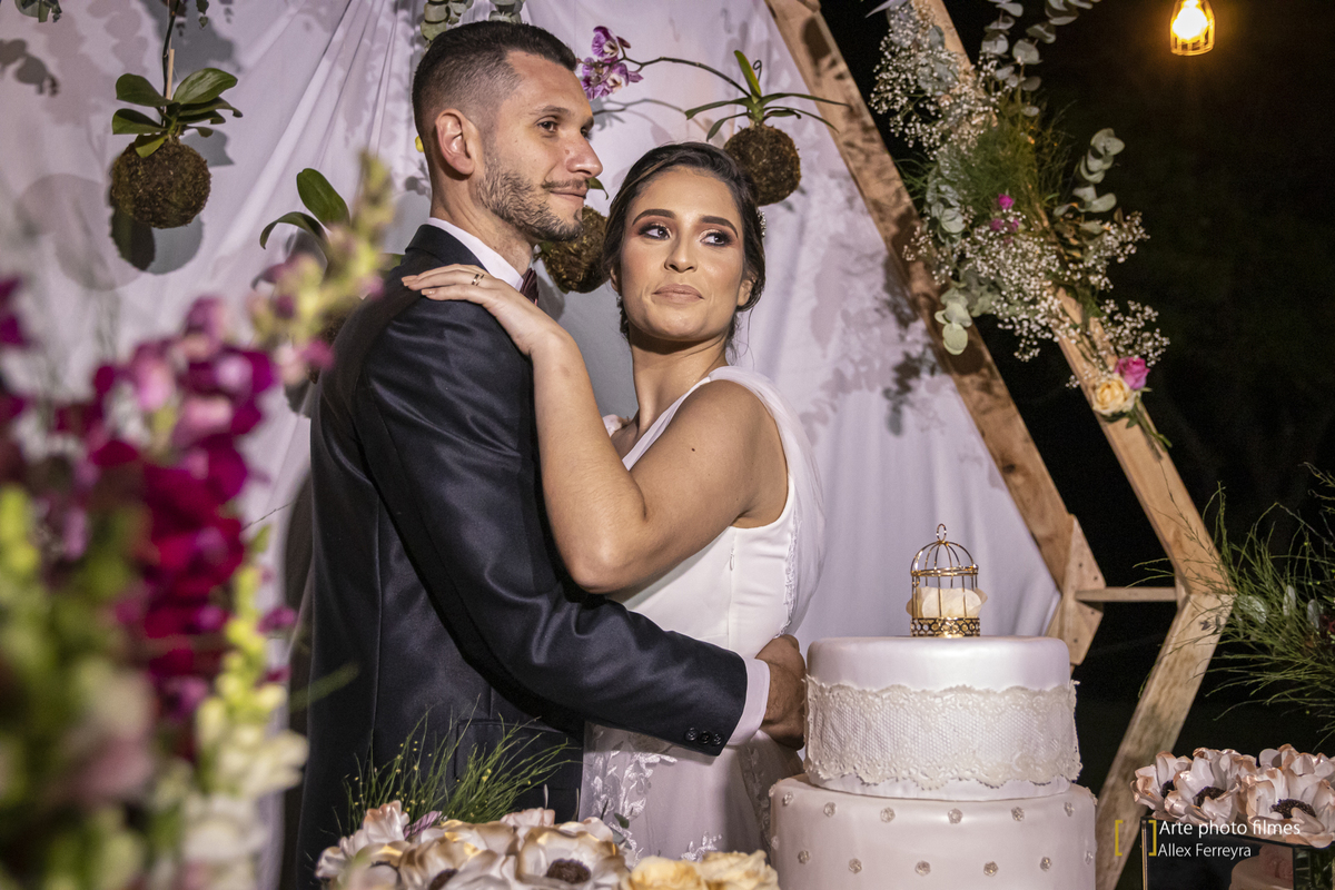 Ensaio fotográfico com os noivos após o casamento