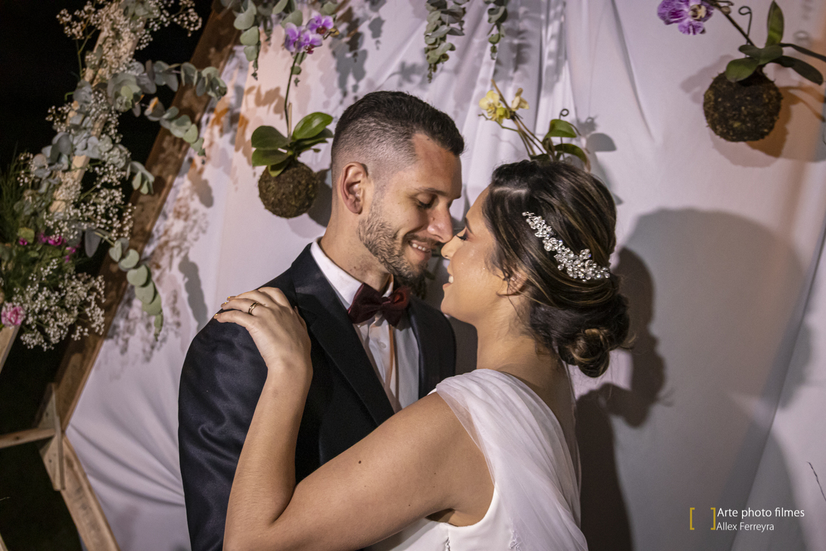Ensaio fotográfico com os noivos após o casamento