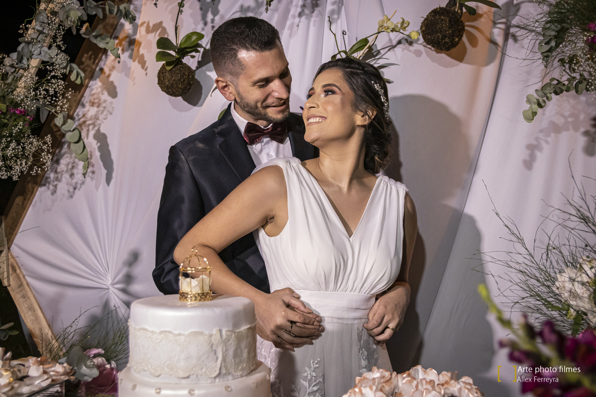 Ensaio fotográfico com os noivos após o casamento
