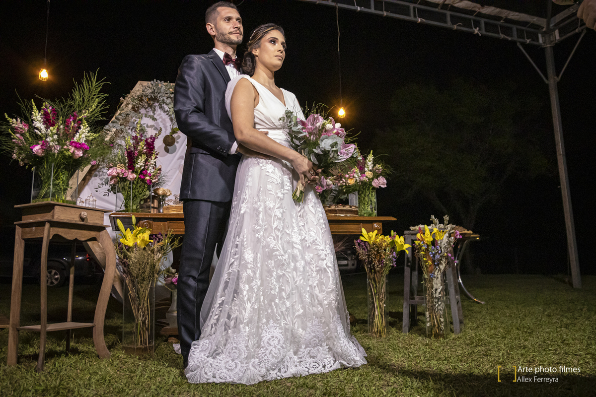 Ensaio fotográfico com os noivos após o casamento