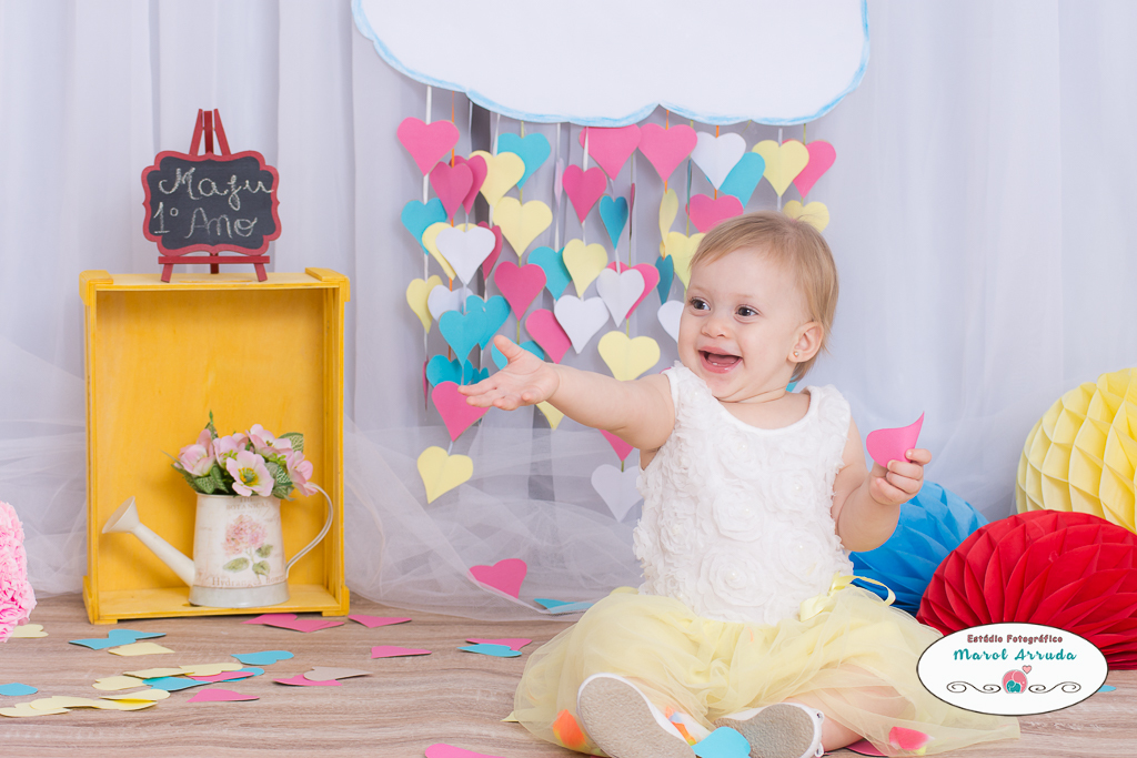 Muita fofura dessa Maju em seu ensaio smash the cake, Marol adora registrar todos esses momentos!