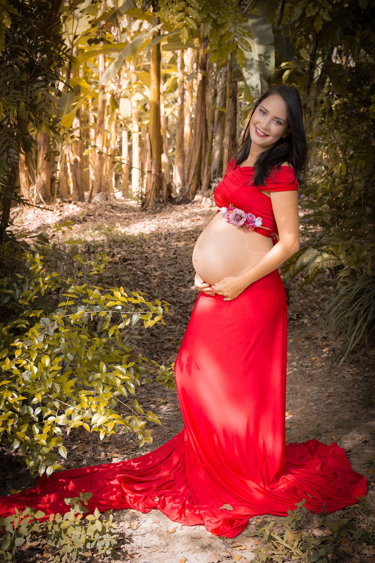 As fotos gestante registra a felicidade de poder sentir o seu maior amor está crescendo em seu ventre!