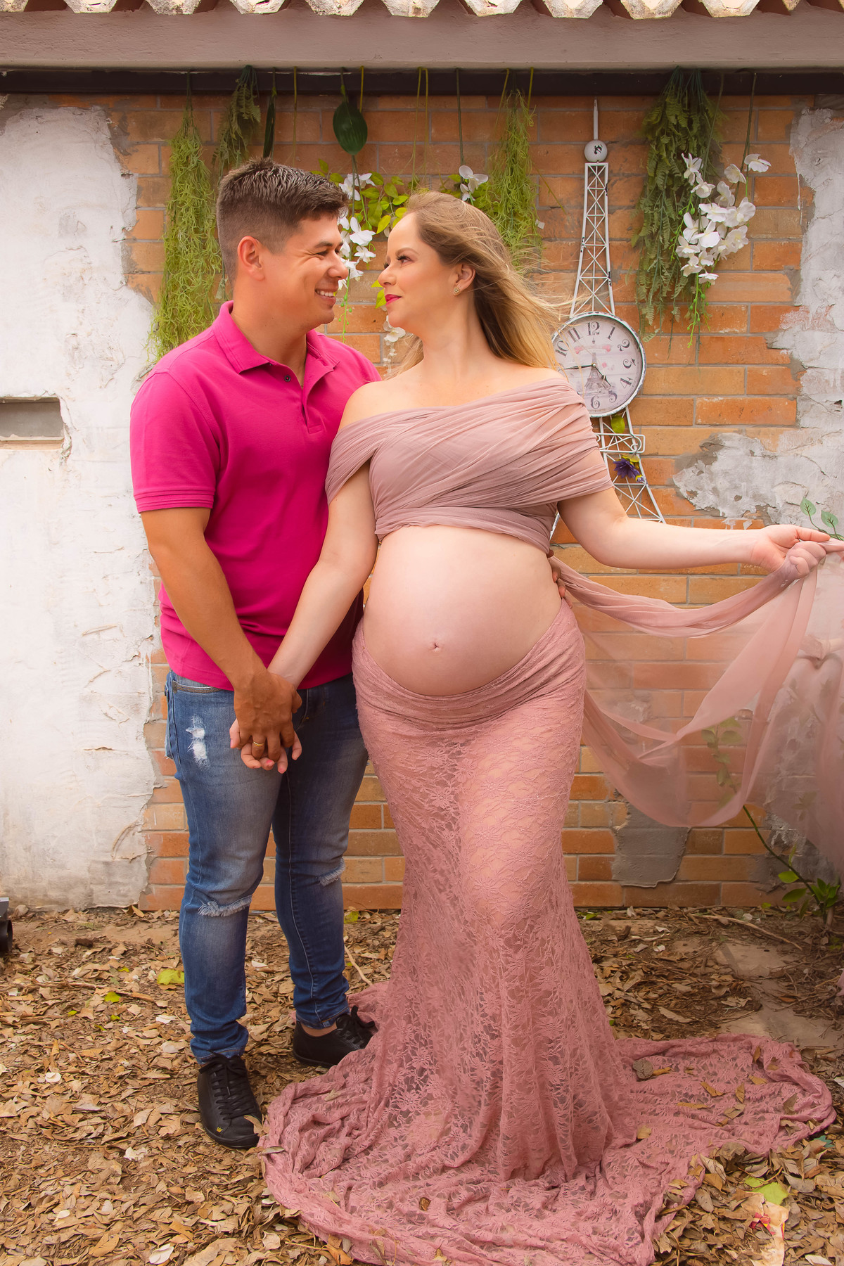 As fotos gestante registra o amor de um casal florescer!