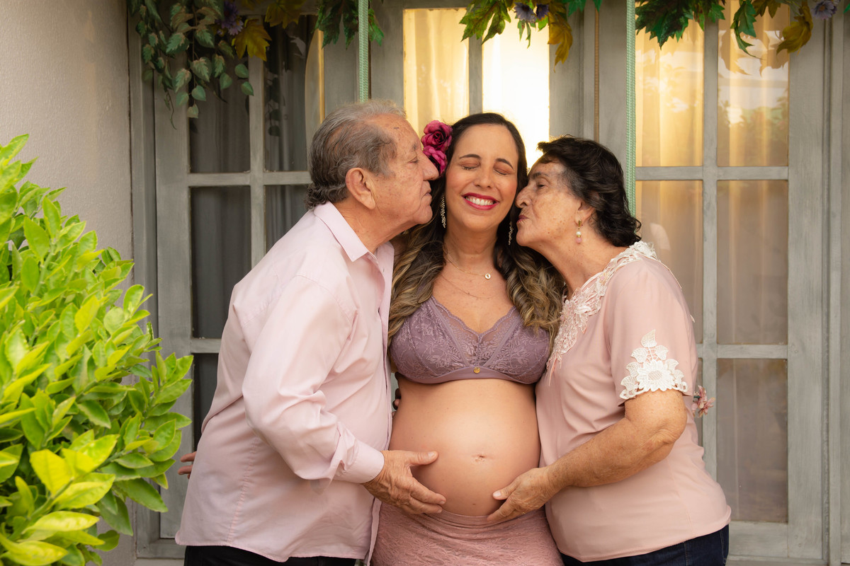 A Fotografia de Gestante mostrando a importância da rede de apoio. 