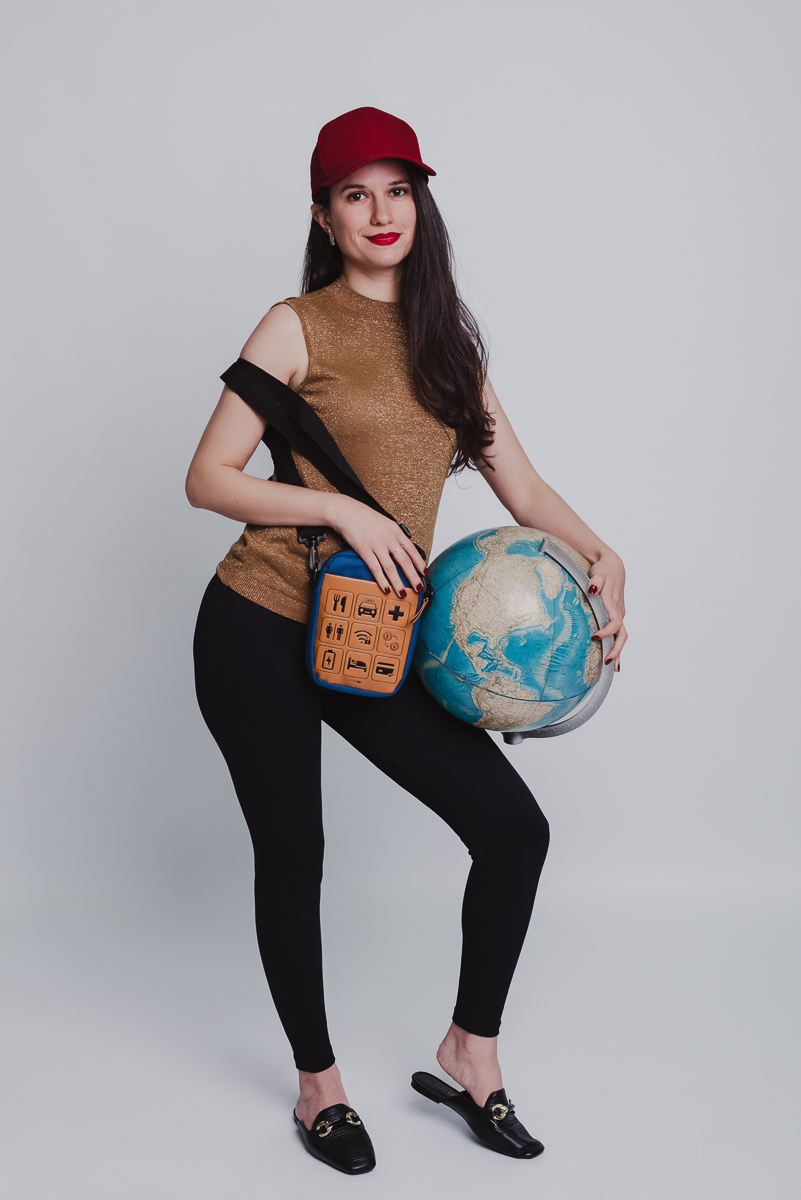 A Pri da aulas de inglês online e  atende a nível mundial, e ela resolveu dar um UP na imagem para poder fechar mais bons negócios e fazer uma boa criação de conteúdos. 