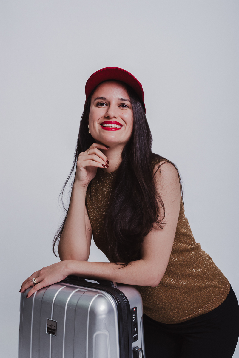 A Pri da aulas de inglês online e  atende a nível mundial, e ela resolveu dar um UP na imagem para poder fechar mais bons negócios e fazer uma boa criação de conteúdos. 