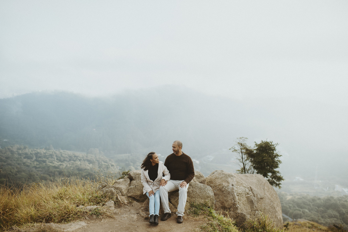 
Ensaio em Araras-SP, casal apaixonado, Jonathan Januario, fotografo de Araras, fotografo em limeira, ensaio na montanha, aloha  fotografias, morro do capuava, pico olho d'agua , fotografo em campinas, pico olho de água mairiporã, ensaio nas nuvens
