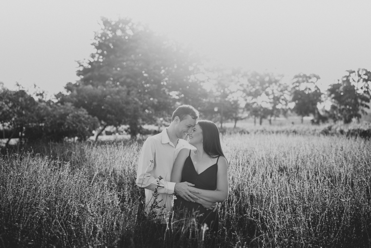 Ensaio em Araras-SP, casal apaixonado, Jonathan Januario, fotografo de Araras, fotografo em limeira, ensaio na montanha, foto na fazenda, aloha fotografias, fotografo em campinas, ensaio em campinas, ensaio em holambra, ensaio nas  flores, holambra-sp