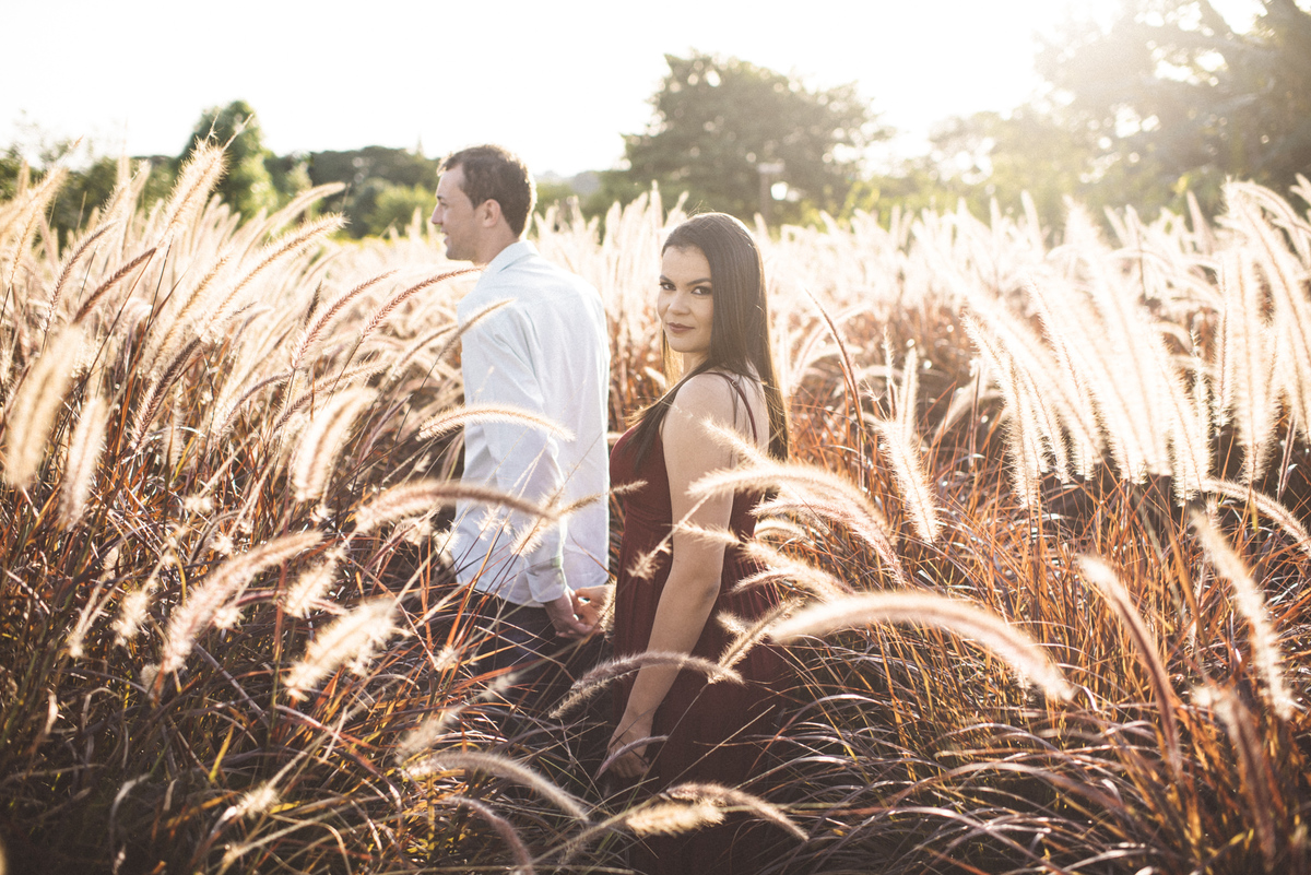 Ensaio em Araras-SP, casal apaixonado, Jonathan Januario, fotografo de Araras, fotografo em limeira, ensaio na montanha, foto na fazenda, aloha fotografias, fotografo em campinas, ensaio em campinas, ensaio em holambra, ensaio nas  flores, holambra-sp