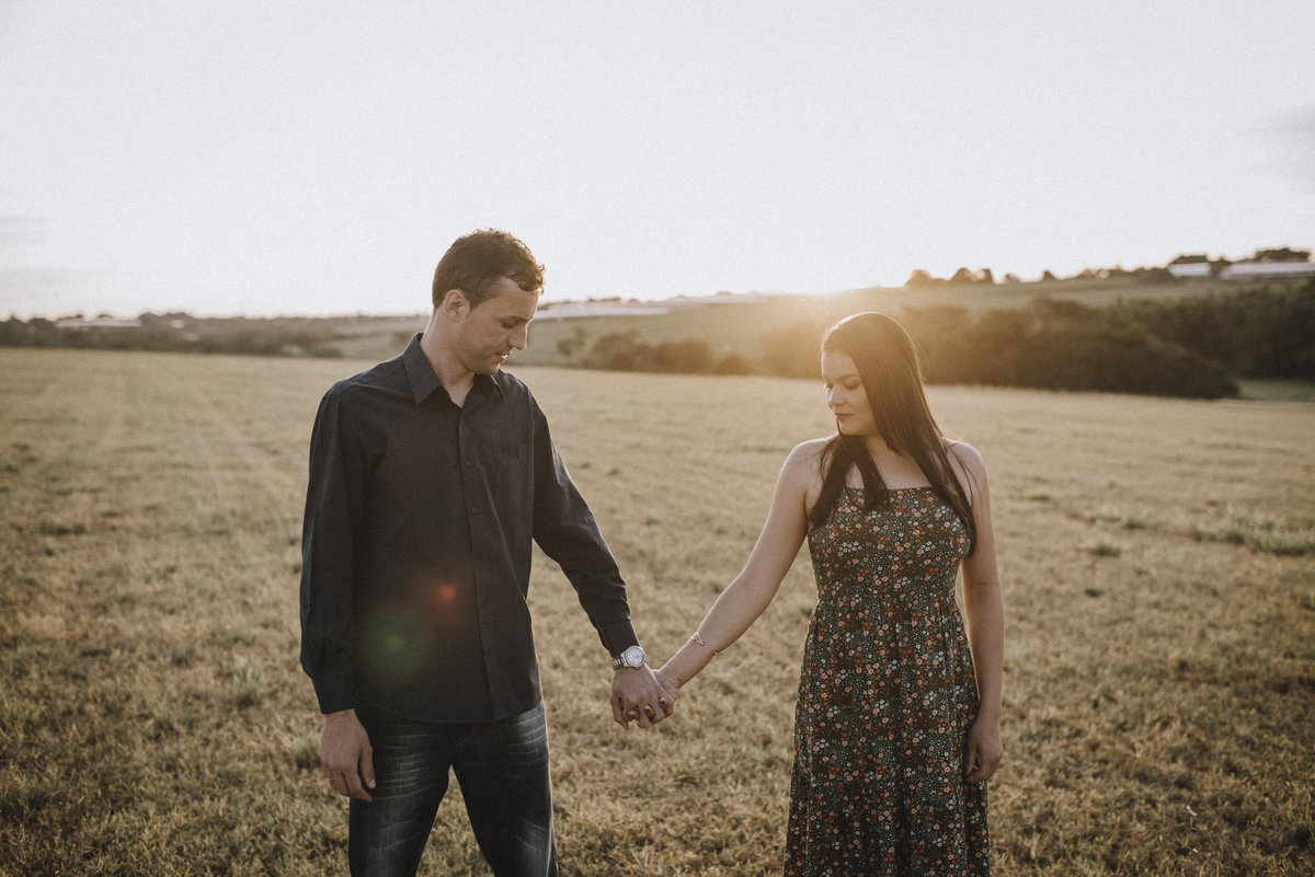 Ensaio em Araras-SP, casal apaixonado, Jonathan Januario, fotografo de Araras, fotografo em limeira, ensaio na montanha, foto na fazenda, aloha fotografias, fotografo em campinas, ensaio em campinas, ensaio em holambra, ensaio nas  flores, holambra-sp