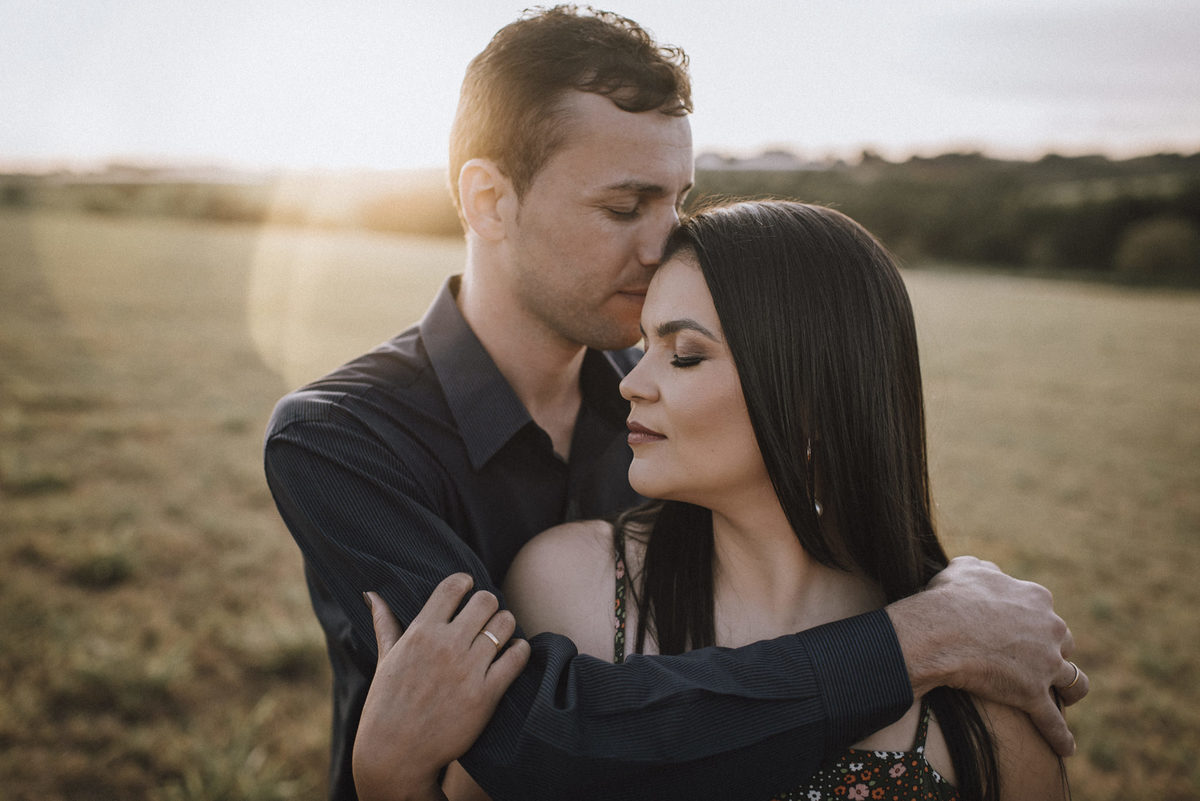 Ensaio em Araras-SP, casal apaixonado, Jonathan Januario, fotografo de Araras, fotografo em limeira, ensaio na montanha, foto na fazenda, aloha fotografias, fotografo em campinas, ensaio em campinas, ensaio em holambra, ensaio nas  flores, holambra-sp