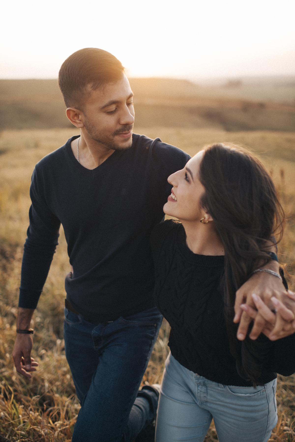 Ensaio em Araras-SP, casal apaixonado, Jonathan Januario, fotografo de Araras, fotografo em limeira, ensaio na montanha, foto na fazenda, aloha fotografias, morro do fogao, morro do facao , fotografo em campinas, ensaio em campinas, fotografo de São P
