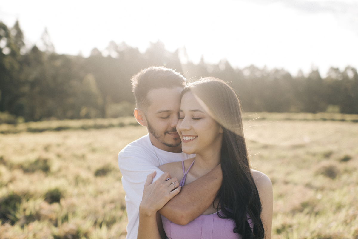Ensaio em Araras-SP, casal apaixonado, Jonathan Januario, fotografo de Araras, fotografo em limeira, ensaio na montanha, foto na fazenda, aloha fotografias, morro do facao, pico olho d'agua , fotografo em campinas, ensaio em campinas, fotografo de São P