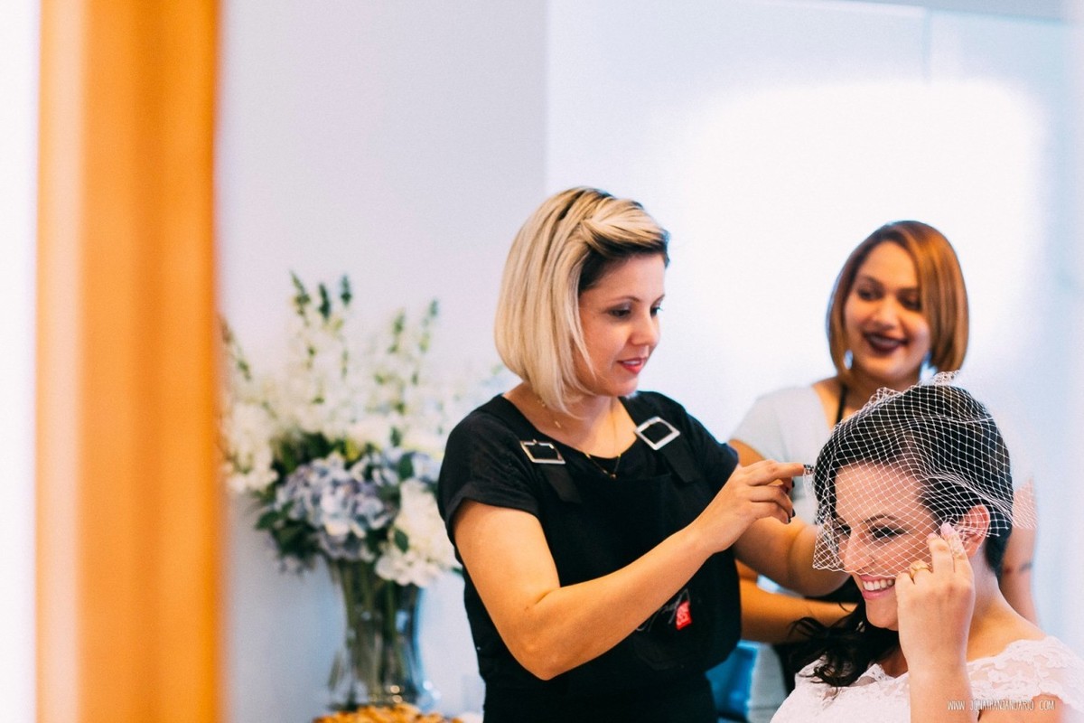 casal apaixonado, natureza, love, amor, Jonathan Januario, foto, fotografia, Araras, leme, limeira,campinas, São Paulo, Rio claro, folk, lifeStyle, montanha, foto na fazenda, casamento de dia, noiva, vestido de noiva, vestida pra casar, lápis de noiva