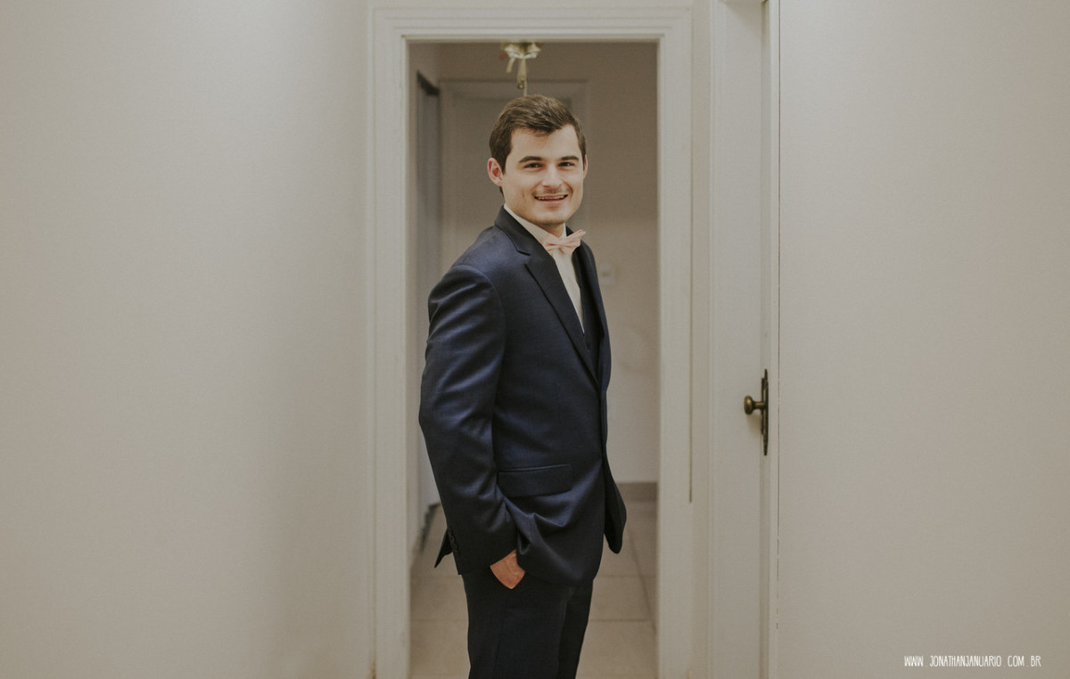 casal apaixonado, natureza, love, amor, Jonathan Januario, foto, fotografia, Araras, leme, limeira,campinas, São Paulo, Rio claro, folk, lifeStyle, montanha, foto na fazenda, casamento de noite, noiva, vestido de noiva, vestida pra casar, lápis de noiva

