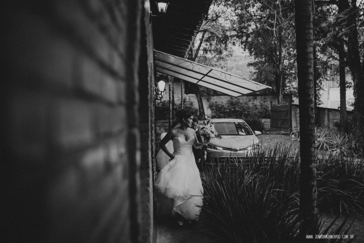 casal apaixonado, natureza, love, amor, Jonathan Januario, foto, fotografia, Araras, leme, limeira,campinas, São Paulo, Rio claro, folk, lifeStyle, montanha, foto na fazenda, casamento de noite, noiva, vestido de noiva, vestida pra casar, lápis de noiva

