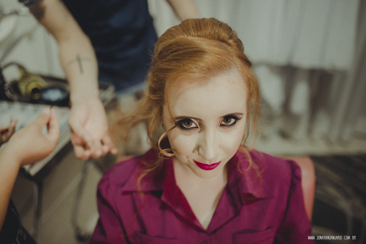 casal apaixonado, natureza, love, amor, Jonathan Januario, foto, fotografia, Araras, leme, limeira,campinas, São Paulo, Rio claro, folk, lifeStyle, montanha, foto na fazenda, casamento de noite, noiva, vestido de noiva, vestida pra casar, lápis de noiva