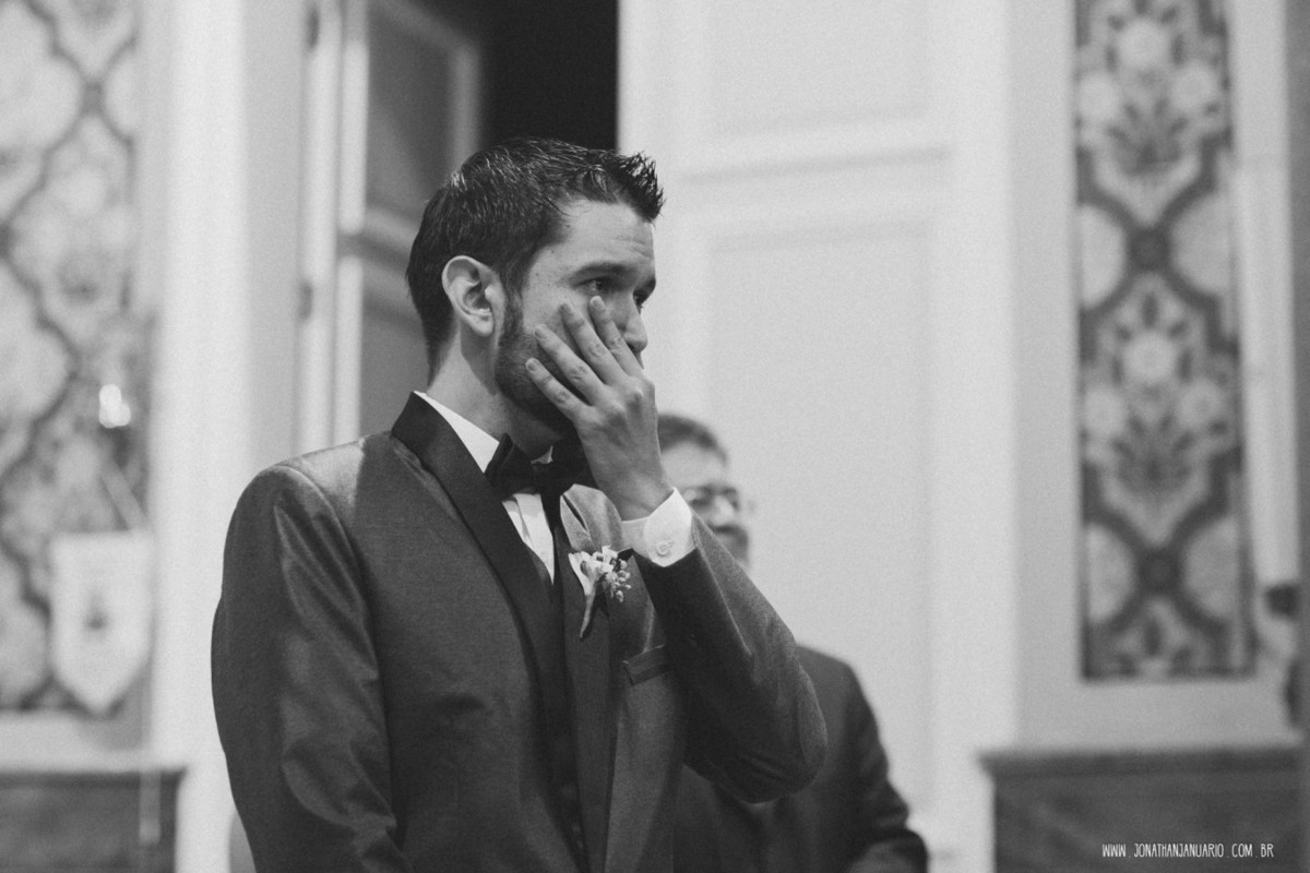 casal apaixonado, natureza, love, amor, Jonathan Januario, foto, fotografia, Araras, leme, limeira,campinas, São Paulo, Rio claro, folk, lifeStyle, montanha, foto na fazenda, casamento de noite, noiva, vestido de noiva, vestida pra casar, lápis de noiva