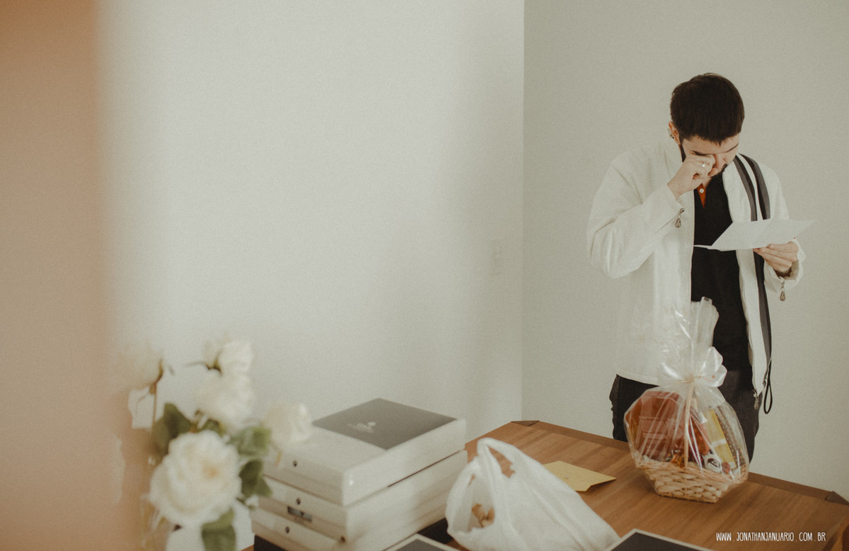 casal apaixonado, natureza, love, amor, Jonathan Januario, foto, fotografia, Araras, leme, limeira,campinas, São Paulo, Rio claro, folk, lifeStyle, montanha, foto na fazenda, casamento de noite, noiva, vestido de noiva, vestida pra casar, lápis de noiva