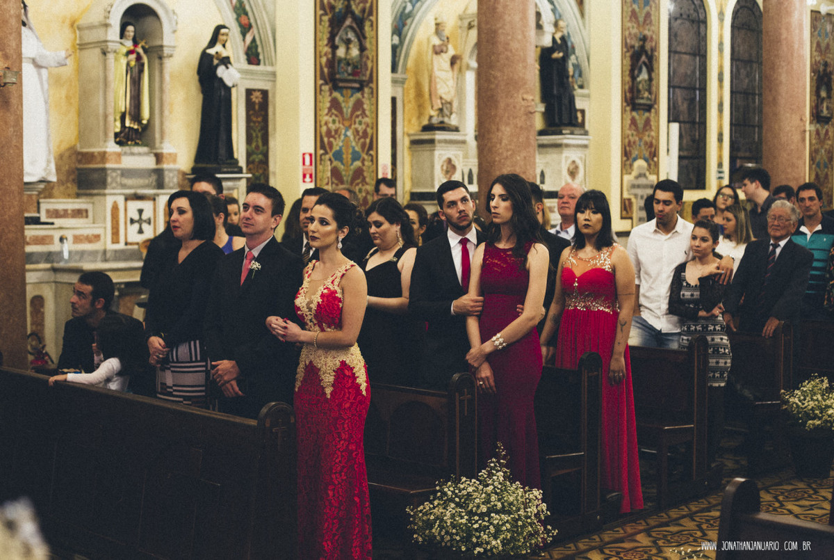 casal apaixonado, natureza, love, amor, Jonathan Januario, foto, fotografia, Araras, leme, limeira,campinas, São Paulo, Rio claro, folk, lifeStyle, montanha, foto na fazenda, casamento de noite, noiva, vestido de noiva, vestida pra casar, lápis de noiva