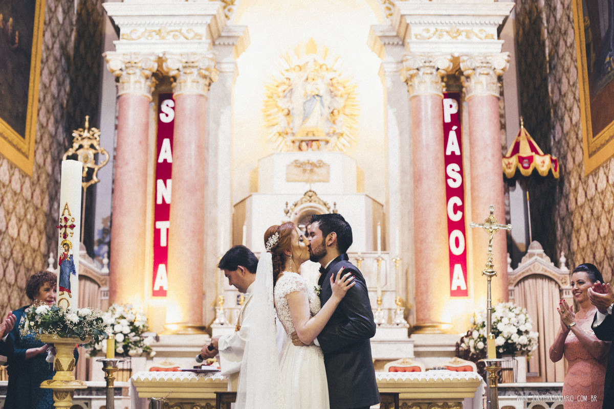casal apaixonado, natureza, love, amor, Jonathan Januario, foto, fotografia, Araras, leme, limeira,campinas, São Paulo, Rio claro, folk, lifeStyle, montanha, foto na fazenda, casamento de noite, noiva, vestido de noiva, vestida pra casar, lápis de noiva