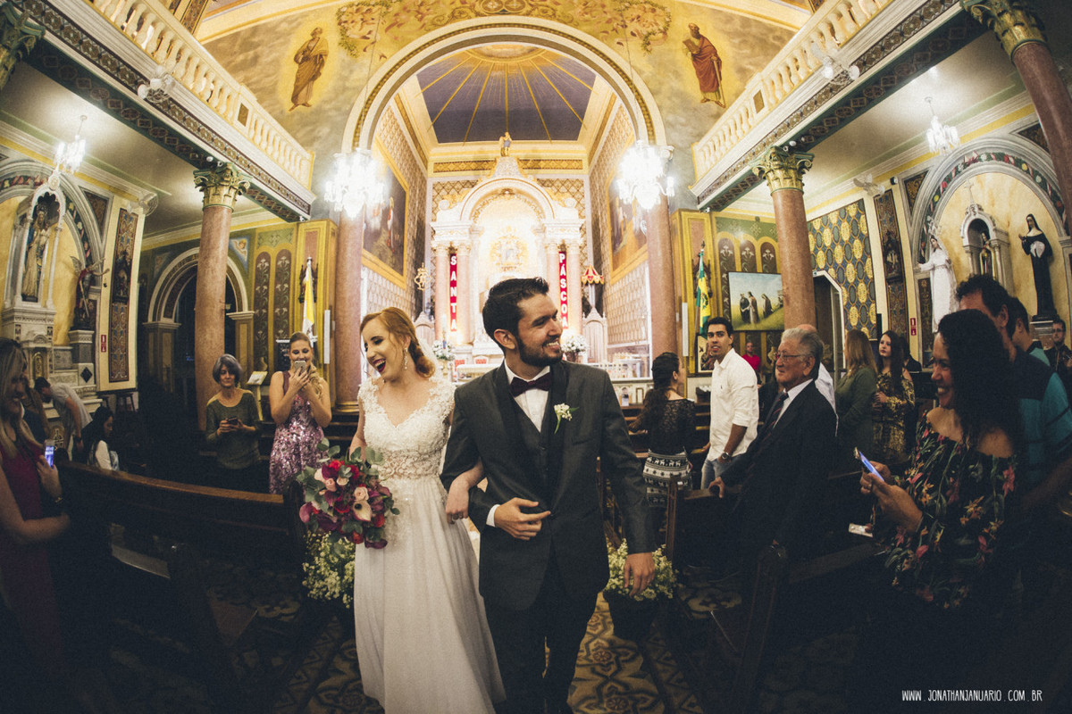 casal apaixonado, natureza, love, amor, Jonathan Januario, foto, fotografia, Araras, leme, limeira,campinas, São Paulo, Rio claro, folk, lifeStyle, montanha, foto na fazenda, casamento de noite, noiva, vestido de noiva, vestida pra casar, lápis de noiva