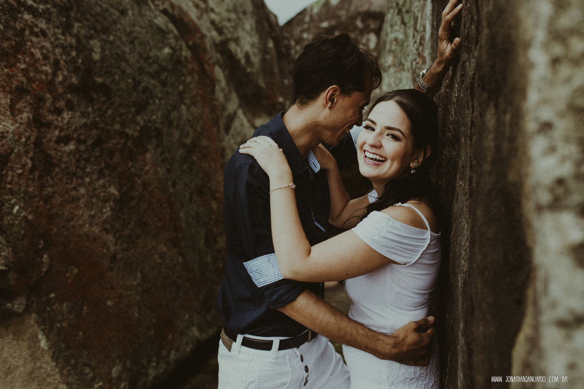Ensaio em Rio Claro-SP, casal apaixonado, natureza - love, amor, casal, Jonathan Januario, foto, fotografia, Araras, leme, limeira,campinas, São Paulo, folk, lifeStyle, Vsco, montanha, foto na fazenda, praia,ubatuba