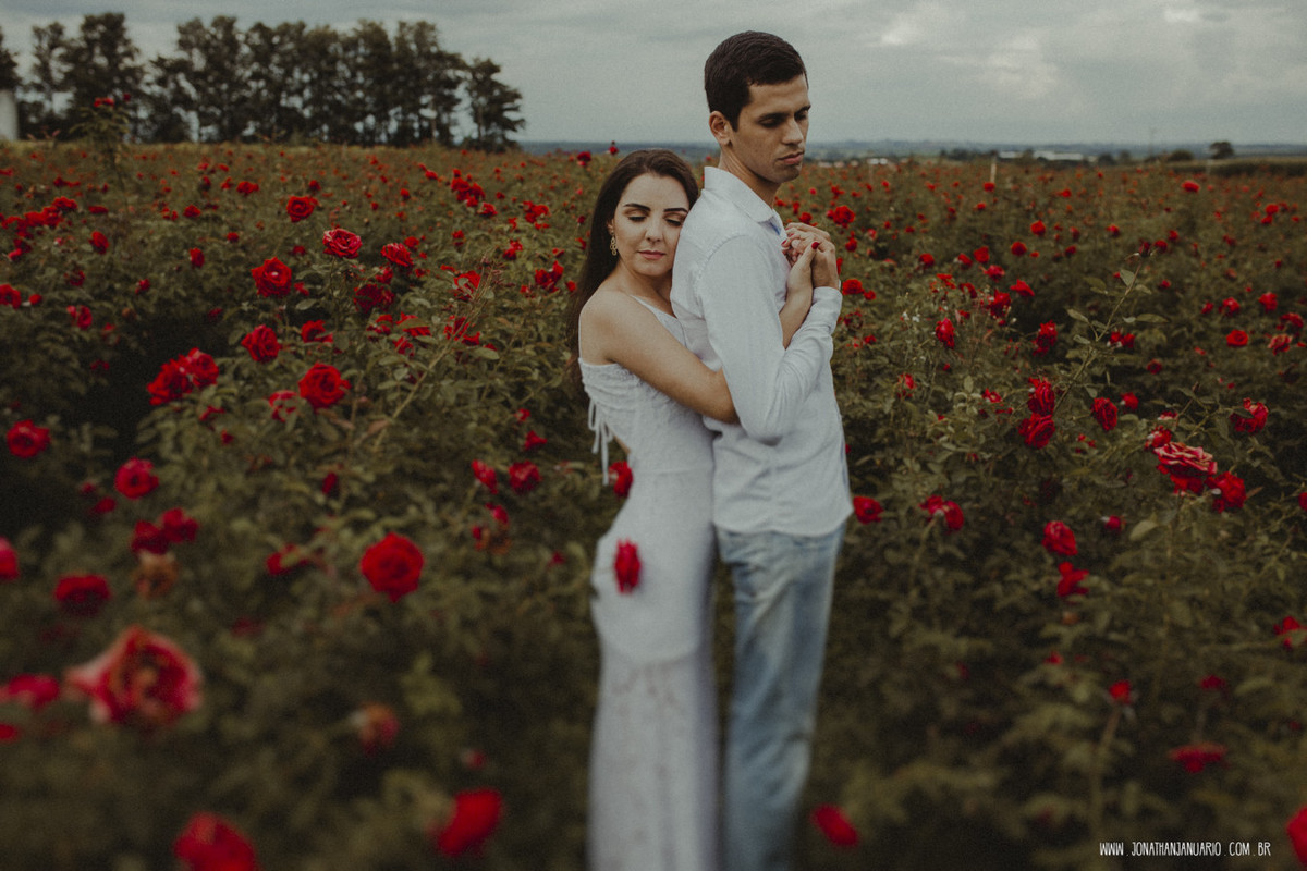 Ensaio em Rio Claro-SP, casal apaixonado, natureza - love, amor, casal, Jonathan Januario, foto, fotografia, Araras, leme, limeira,campinas, São Paulo, folk, lifeStyle, Vsco, montanha, foto na fazenda,Holambra,cidade das flores