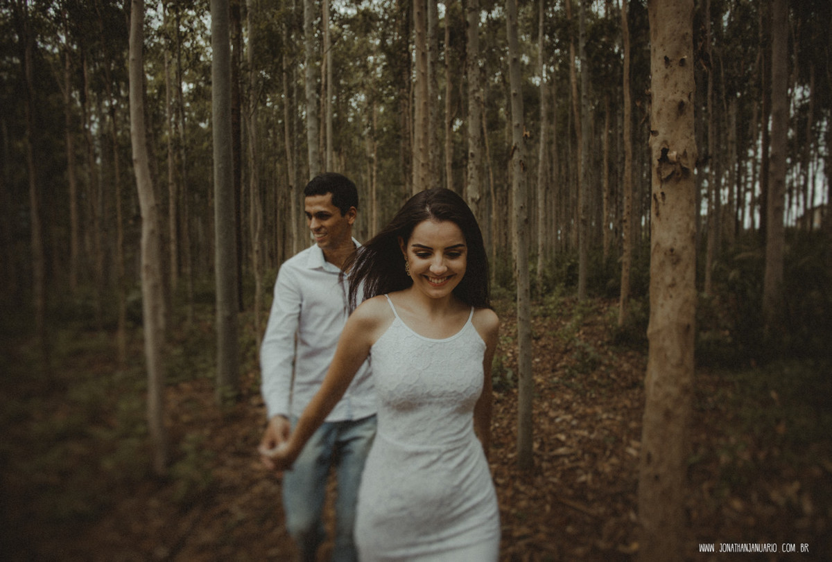 Ensaio em Rio Claro-SP, casal apaixonado, natureza - love, amor, casal, Jonathan Januario, foto, fotografia, Araras, leme, limeira,campinas, São Paulo, folk, lifeStyle, Vsco, montanha, foto na fazenda,Holambra,cidade das flores