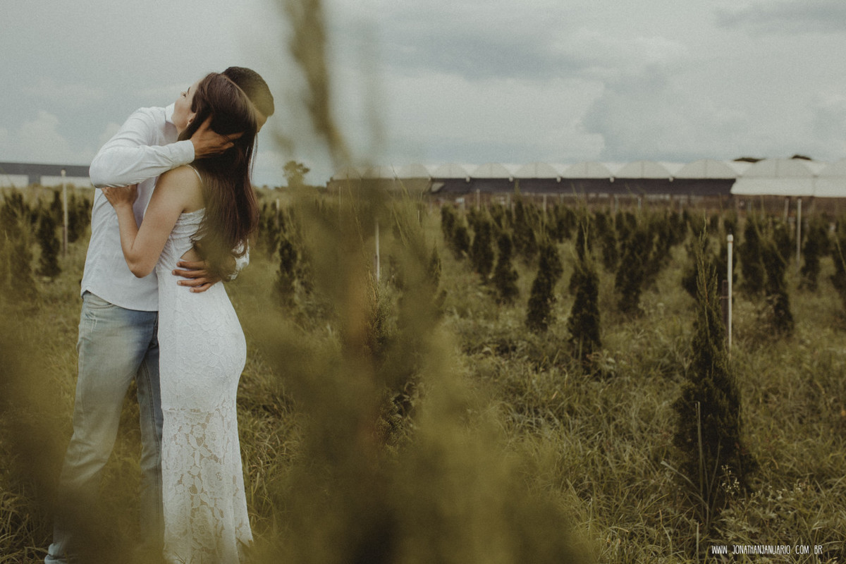 Ensaio em Rio Claro-SP, casal apaixonado, natureza - love, amor, casal, Jonathan Januario, foto, fotografia, Araras, leme, limeira,campinas, São Paulo, folk, lifeStyle, Vsco, montanha, foto na fazenda,Holambra,cidade das flores