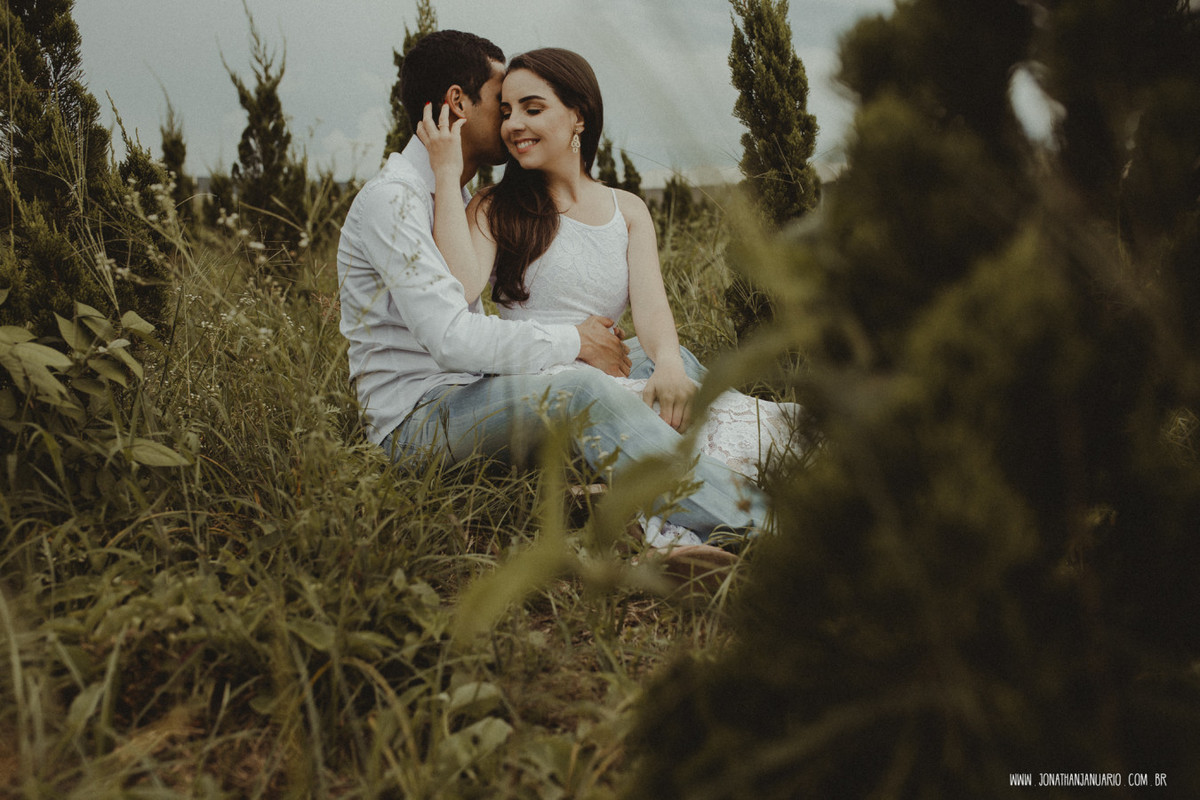 Ensaio em Rio Claro-SP, casal apaixonado, natureza - love, amor, casal, Jonathan Januario, foto, fotografia, Araras, leme, limeira,campinas, São Paulo, folk, lifeStyle, Vsco, montanha, foto na fazenda,Holambra,cidade das flores