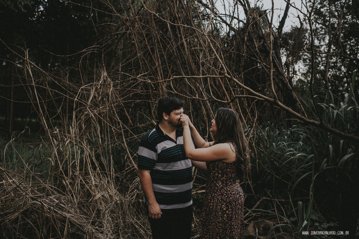 Ensaio em Rio Claro-SP, casal apaixonado, natureza - love, amor, casal, Jonathan Januario, foto, fotografia, Araras, leme, limeira,campinas, São Paulo, folk, lifeStyle, Vsco, montanha, foto na fazenda,chuva,raios