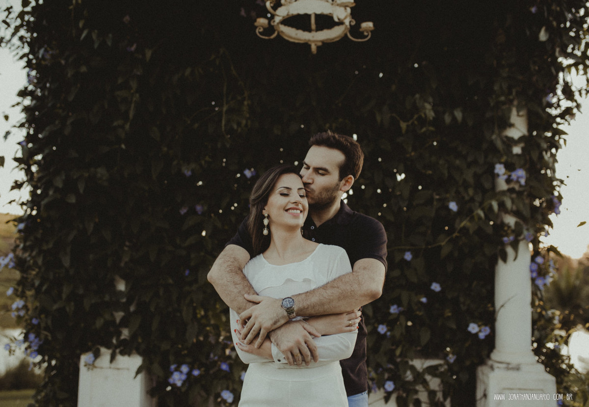 Ensaio em Rio Claro-SP, casal apaixonado, natureza - love, amor, casal, Jonathan Januario, foto, fotografia, Araras, leme, limeira,campinas, São Paulo, folk, lifeStyle, Vsco, montanha, foto em arvores, Fazenda, Luzes 