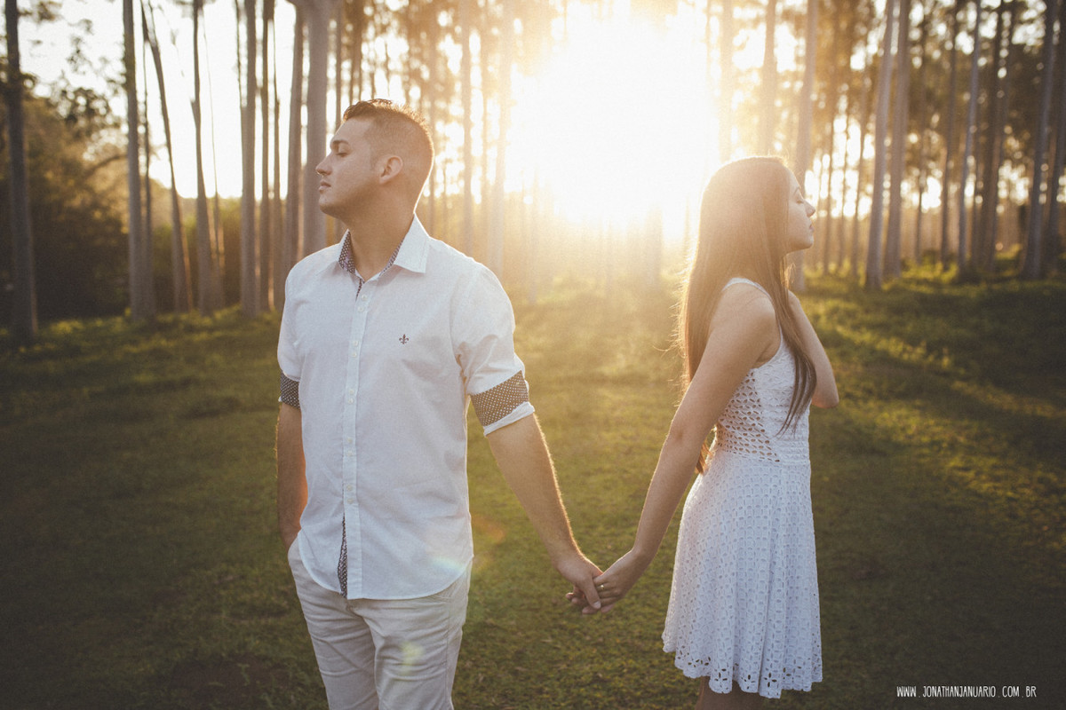 Ensaio em Rio Claro-SP, casal apaixonado, natureza - love, amor, casal, Jonathan Januario, foto, fotografia, Araras, leme, limeira,campinas, São Paulo, folk, lifeStyle, Vsco, montanha, foto em arvores,