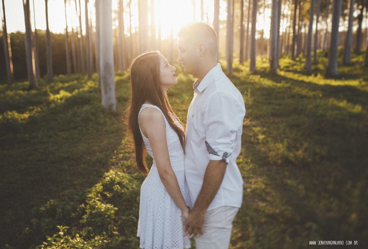 Ensaio em Rio Claro-SP, casal apaixonado, natureza - love, amor, casal, Jonathan Januario, foto, fotografia, Araras, leme, limeira,campinas, São Paulo, folk, lifeStyle, Vsco, montanha, foto em arvores,