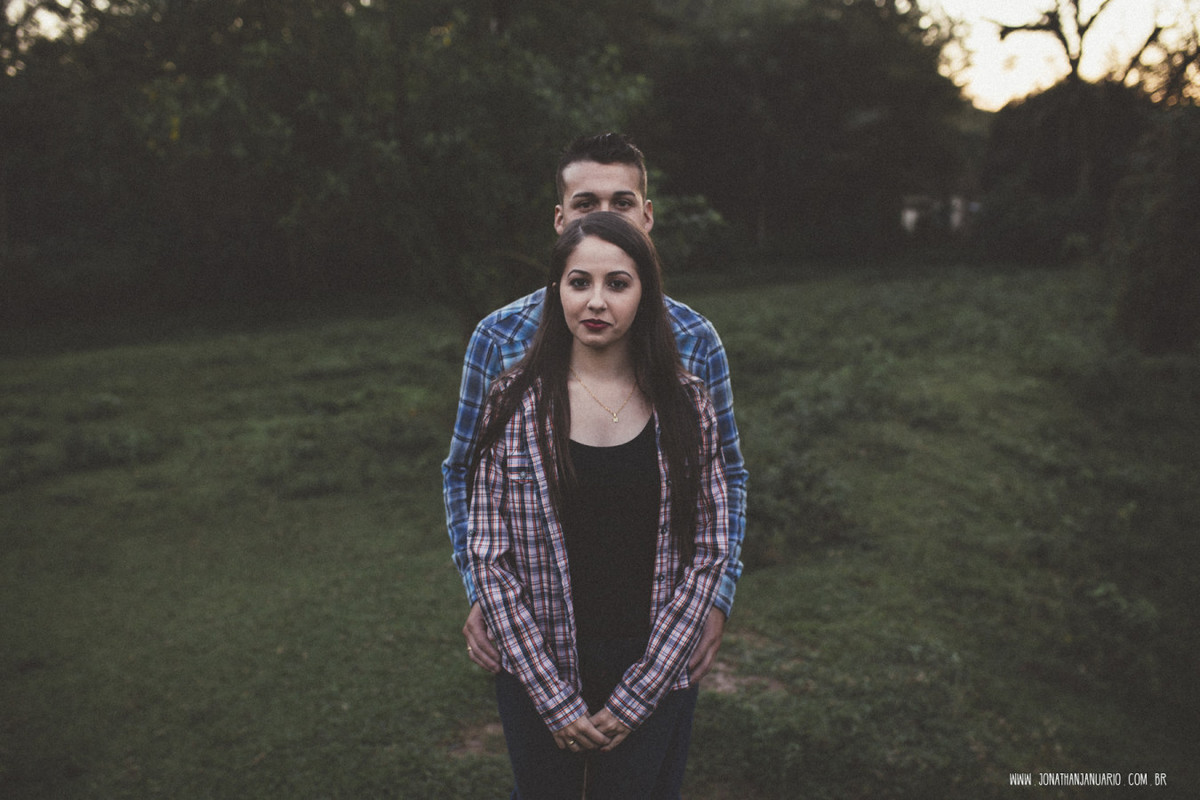 Ensaio em Rio Claro-SP, casal apaixonado, natureza - love, amor, casal, Jonathan Januario, foto, fotografia, Araras, leme, limeira,campinas, São Paulo, folk, lifeStyle, Vsco, montanha, foto em arvores,