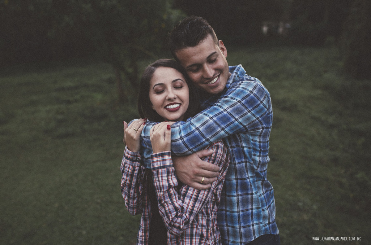 Ensaio em Rio Claro-SP, casal apaixonado, natureza - love, amor, casal, Jonathan Januario, foto, fotografia, Araras, leme, limeira,campinas, São Paulo, folk, lifeStyle, Vsco, montanha, foto em arvores,