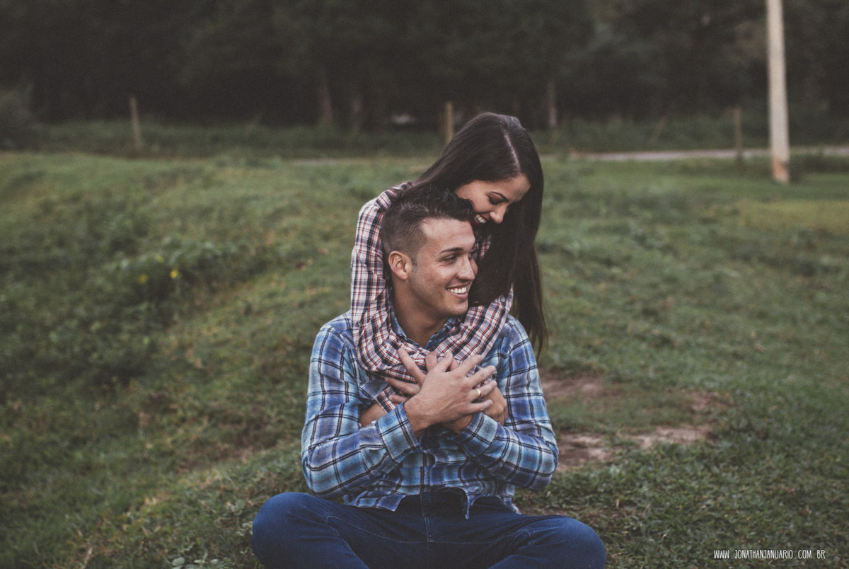 Ensaio em Rio Claro-SP, casal apaixonado, natureza - love, amor, casal, Jonathan Januario, foto, fotografia, Araras, leme, limeira,campinas, São Paulo, folk, lifeStyle, Vsco, montanha, foto em arvores,