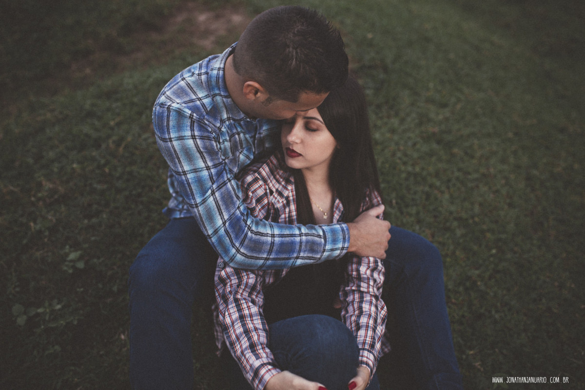 Ensaio em Rio Claro-SP, casal apaixonado, natureza - love, amor, casal, Jonathan Januario, foto, fotografia, Araras, leme, limeira,campinas, São Paulo, folk, lifeStyle, Vsco, montanha, foto em arvores,